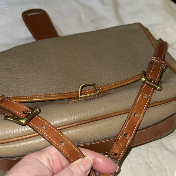 Dooney & Bourke AWL Vintage Taupe Cross Body Shoulder Bag Handbag (AA1) - Picture 9 of 9